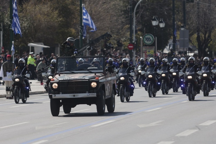 [351443] ΣΤΡΑΤΙΩΤΙΚΗ ΠΑΡΕΛΑΣΗ ΣΤΗΝ ΑΘΗΝΑ ΓΙΑ ΤΗΝ ΕΘΝΙΚΗ ΕΠΕΤΕΙΟ ΤΗΣ 25ης ΜΑΡΤΙΟΥ 1821 (ΒΑΣΙΛΗΣ ΡΕΜΠΑΠΗΣ/EUROKINISSI)