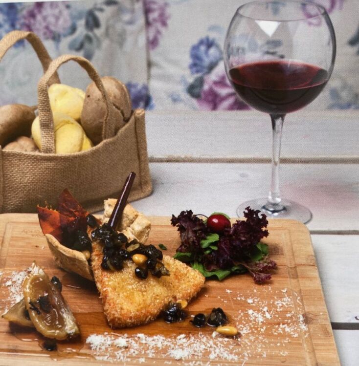 Τυρί σαν Μιχάλη με βρώμη και γλυκό του κουταλιού κάπαρη