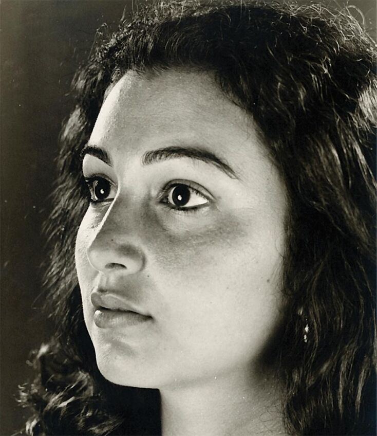 Η Τασούλα, σύζυγος του Λάκη Λαζόπουλου, σε νεαρή ηλικία