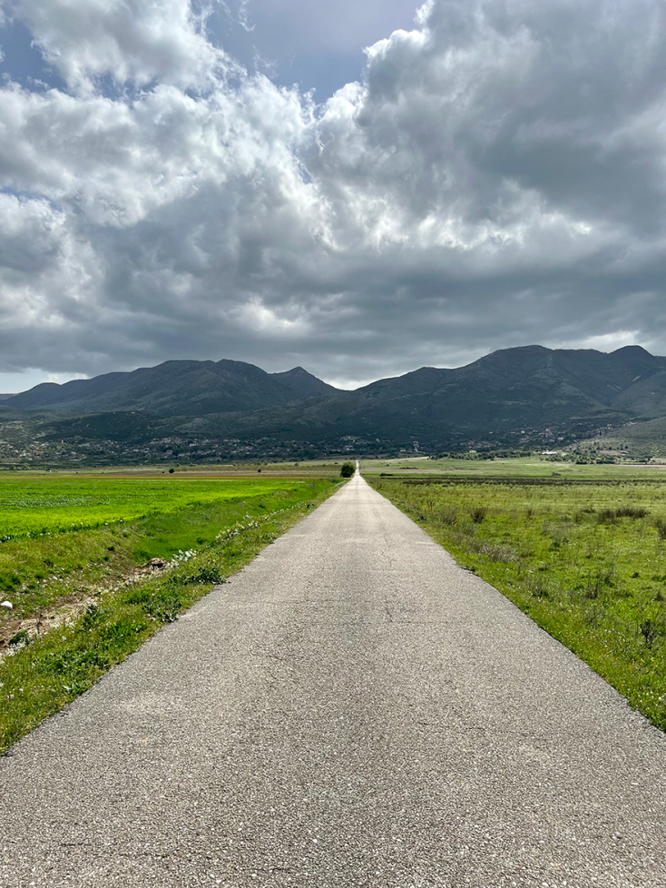 Επαρχιακός δρόμος προς Βουλιαράτες (Bularat), Δρόπολη (Dropull) 