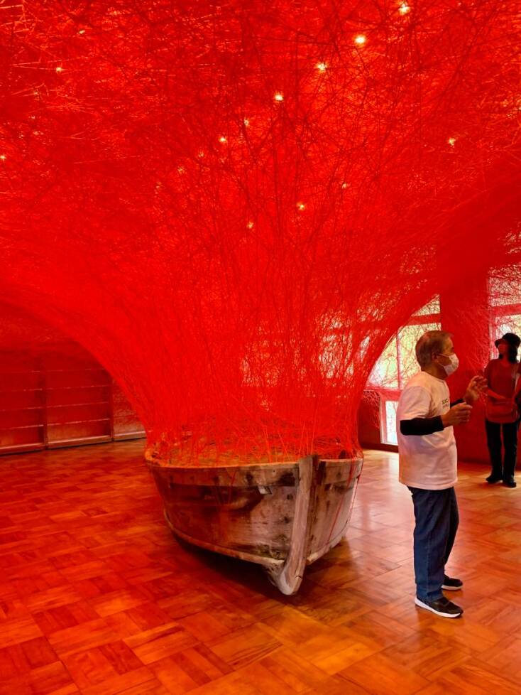 «The boat which carries time», Chiharu Shiota (Ιαπωνία/Γερμανία), Oku-Noto Triennale 