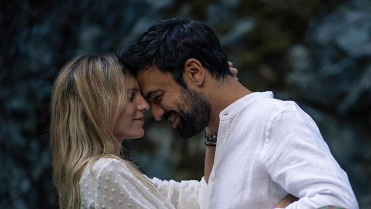 8 λέξεις (ΣΚΑΪ)