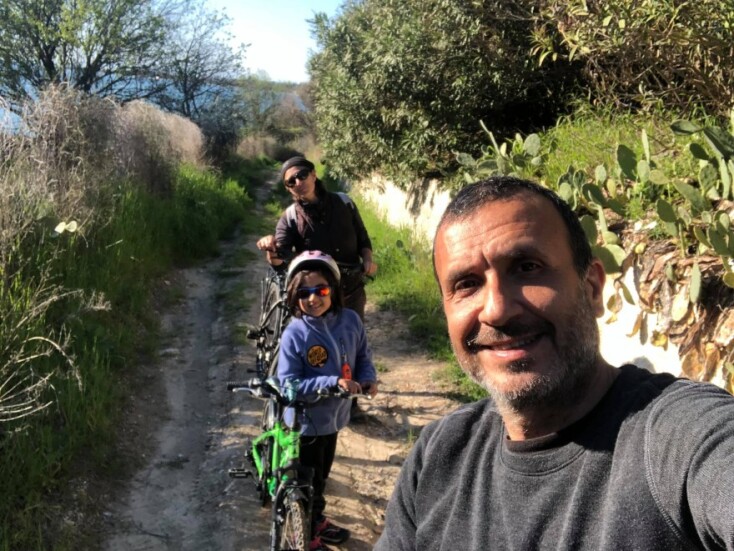 Οικογένεια από τη Θεσσαλονίκη γυρνά τον κόσμο εν μέσω πανδημίας