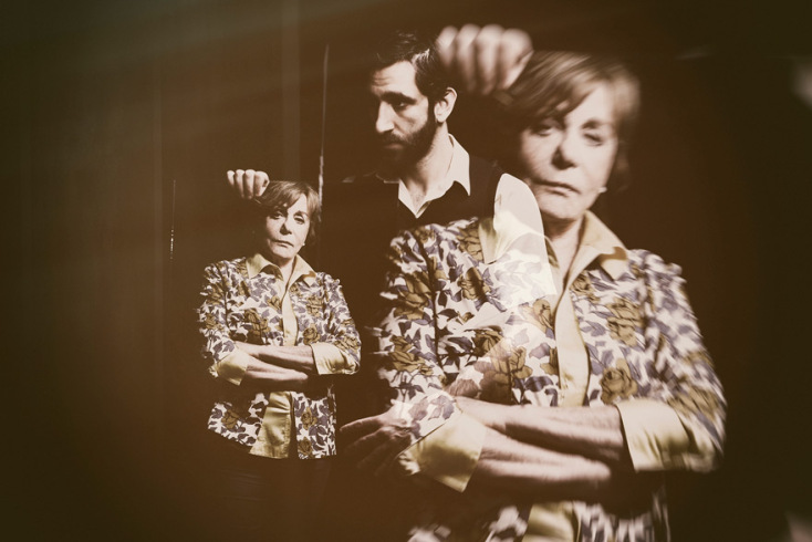 «Γυάλινος κόσμος» του Τενεσί Ουίλιαμς, σκην. Δημήτρης Καρατζάς, στο Θέατρο Οδού Κεφαλληνίας