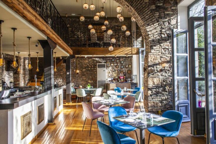 Ο εσωτερικός χώρος του L'Amiral