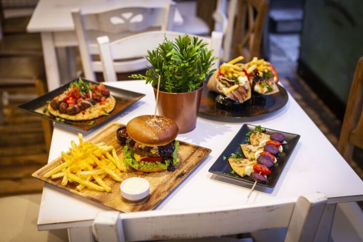 Στο Πιάτσα Καλαμάκι θα βρεις πάνω από 80 διαφορετικά τυλιχτά!