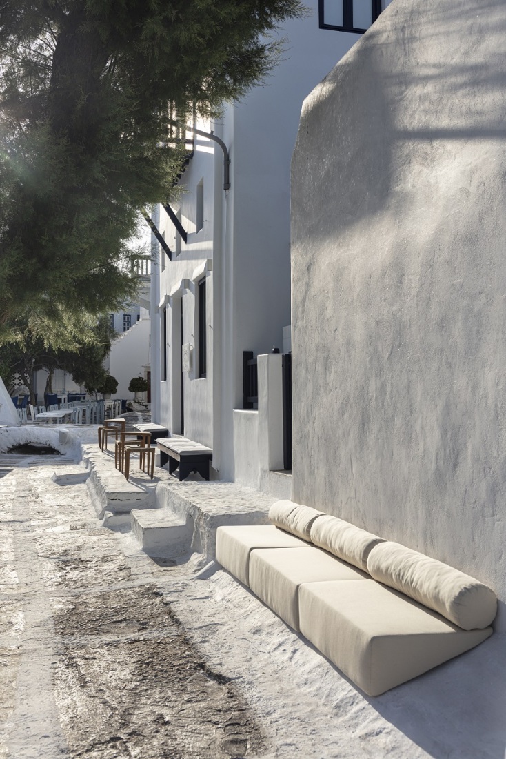 Parthenis Cafe: Το ελληνικό καλοκαίρι στη Μύκονο