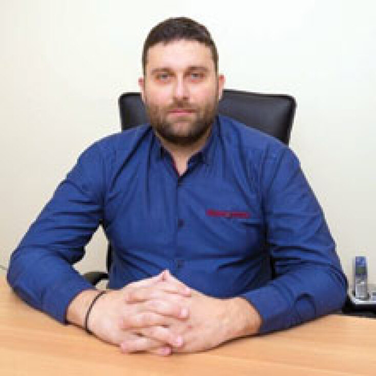 O Μιχαήλ Αγγελάκος, Ρευματολόγος, Επιστημονικός συνεργάτης Δ΄ Πανεπιστημιακής Παθολογικής κλινικής, ΠΓΝ «ΑΤΤΙΚΟΝ»