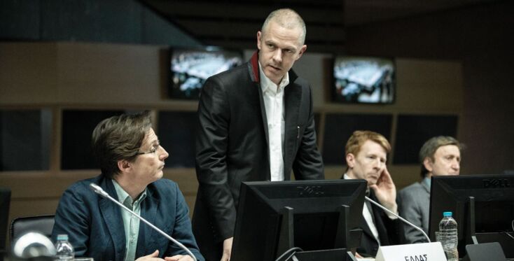 Ενήλικοι στην Αίθουσα