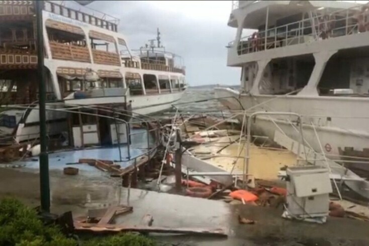 Καταστροφές στο Αϊβαλί λόγω κακοκαιρίας