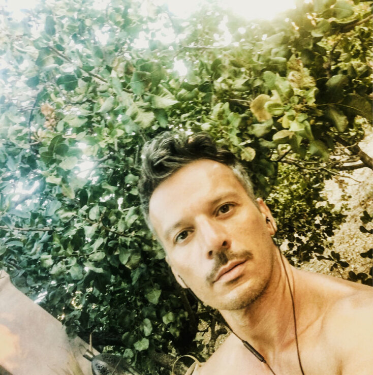 Ο Γιώργος Νανούρης (ηθοποιός και σκηνοθέτης)