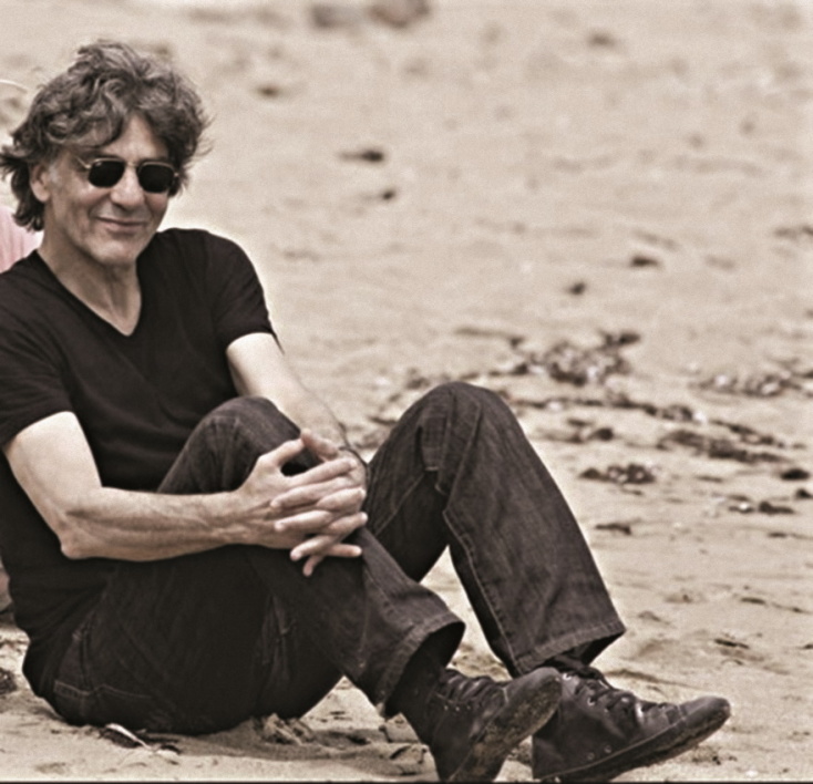 Ο δημοσιογράφος και συγγραφέας Μηνάς Βιντιάδης μιλάει για τη δική του Αμοργό.