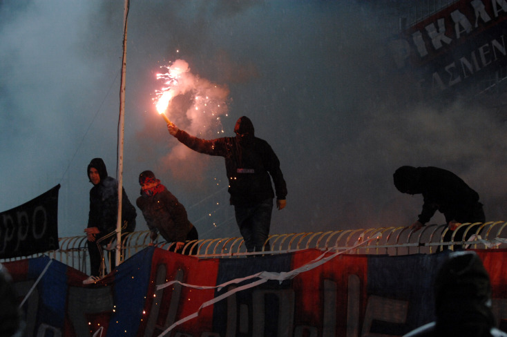 Οπαδοί στον αγώνα Τρίκαλα-Αναγέννηση Καρδίτσας 