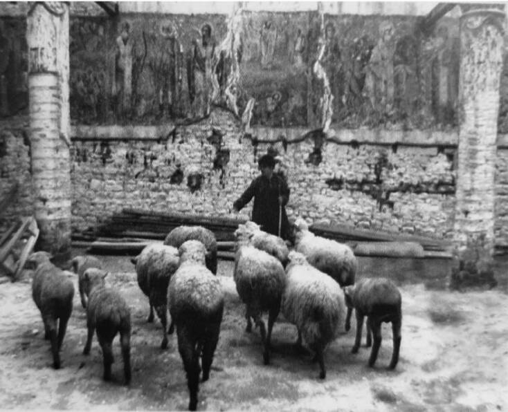 Φωτογραφία από το βιβλίο «Aρχιεπίσκοπος Αναστάσιος πορευόμενος» (εκδ. Πατάκη)