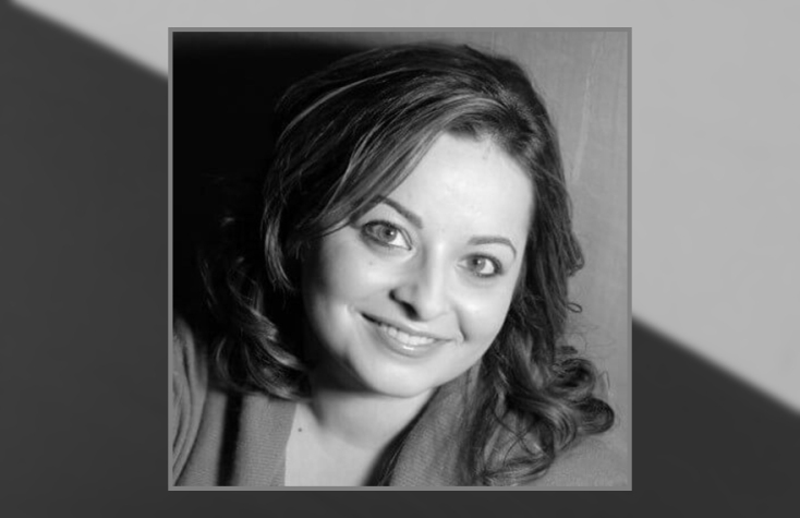 Η Νανά Τσουμάκη, σύμβουλος εκπαίδευσης και επικοινωνίας