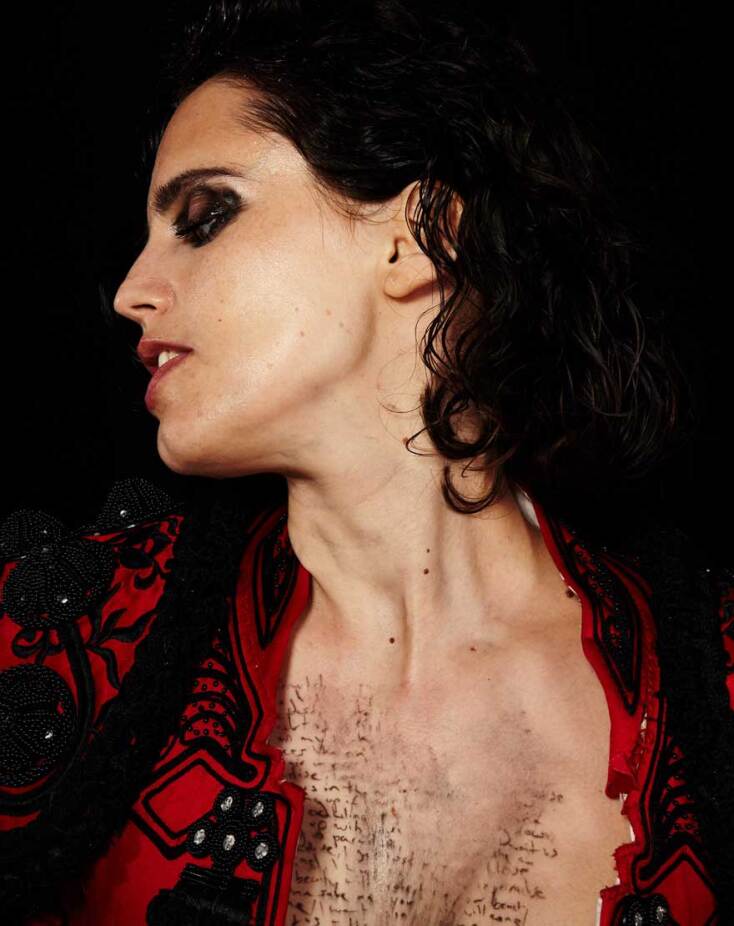 Anna Calvi © Maisie Cousins