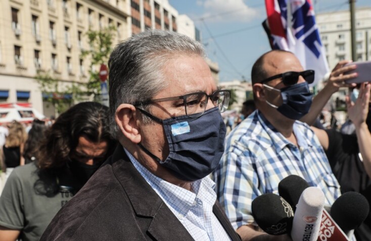 Ο Δημήτρης Κουτσούμπας στις απεργιακές κινητοποιήσεις©EUROKINISSI/ΓΙΑΝΝΗΣ ΠΑΝΑΓΟΠΟΥΛΟΣ