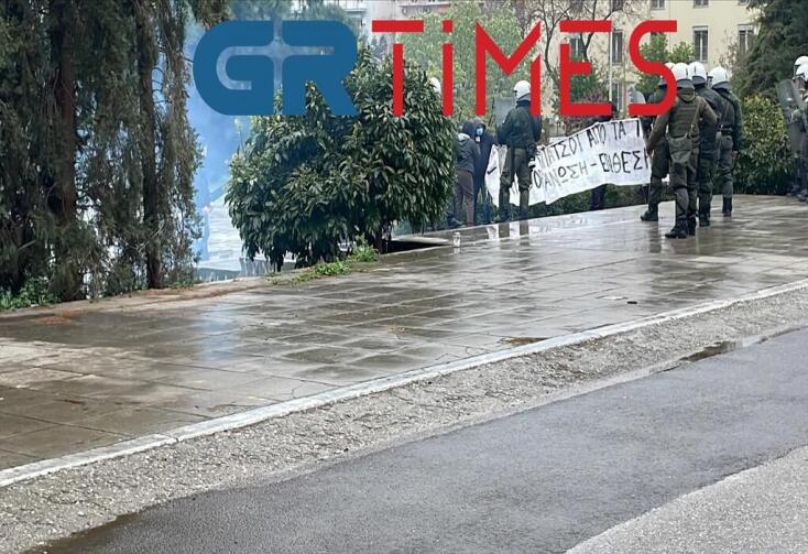 Θεσσαλονίκη: Επεισόδια με χημικά μέσα στο ΑΠΘ