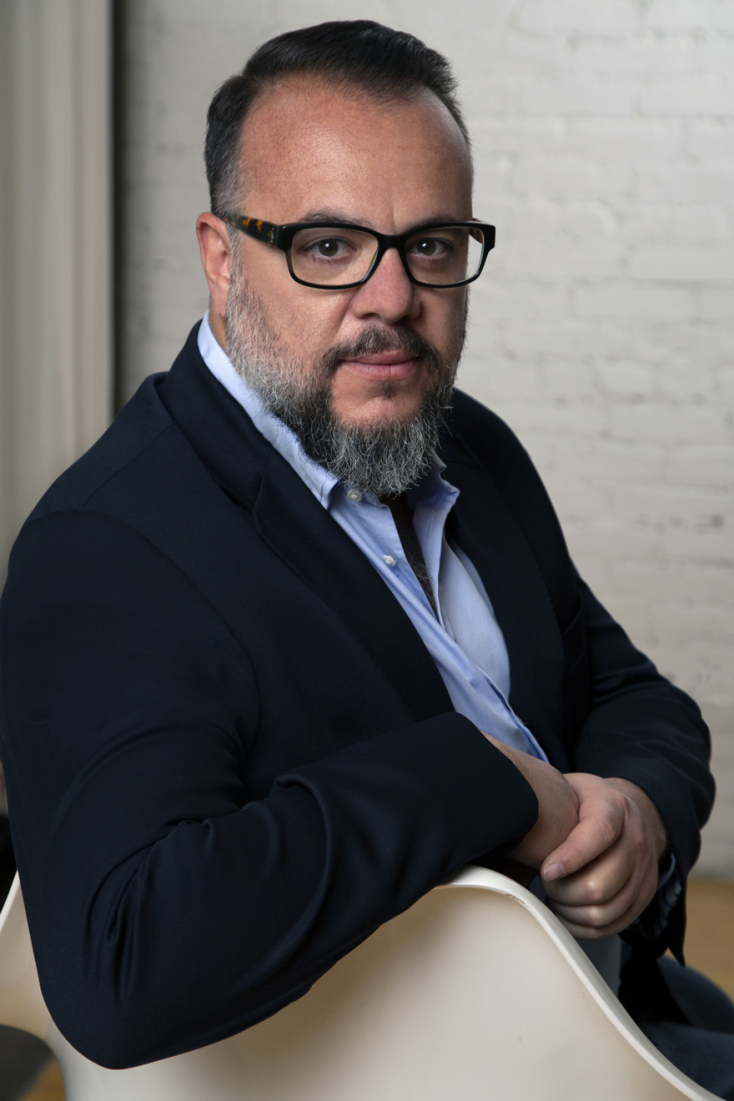 Ο ιδιοκτήτης της AERA, Αλβέρτος Ρεβάχ.