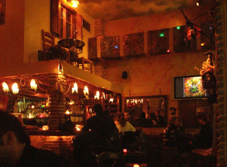 Αερικό ροκ καφέ μπαρ