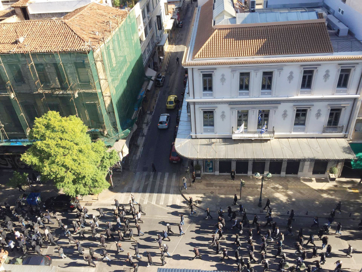 Λίγο πριν τα επεισόδια ανάμεσα σε οπαδούς του ΠΑΟΚ και Πακιστανούς στο κέντρο της Αθήνας, στις 26/11.  