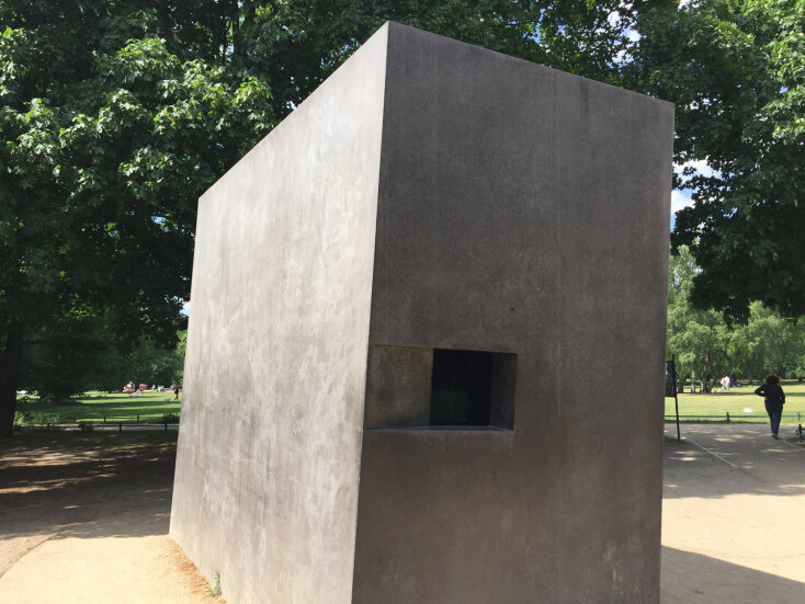 Μνημείο εκτελεσμένων ομοφυλόφιλων