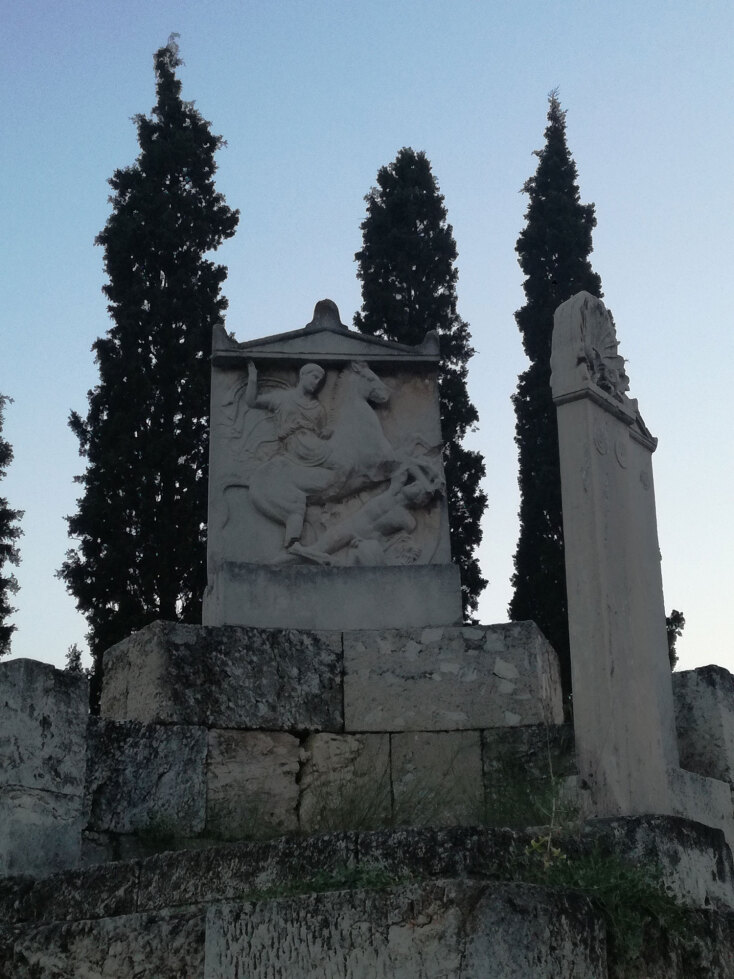 Ο τάφος του ιππέα Δεξίλεω