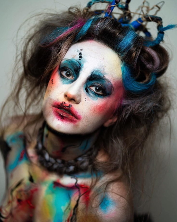 Κίκα Κουπαράνη (make-up), Δέσποινα Κουμαντσιώτη (hair), Αλέξανδρος Φραγκιαδάκης (φωτογραφία)