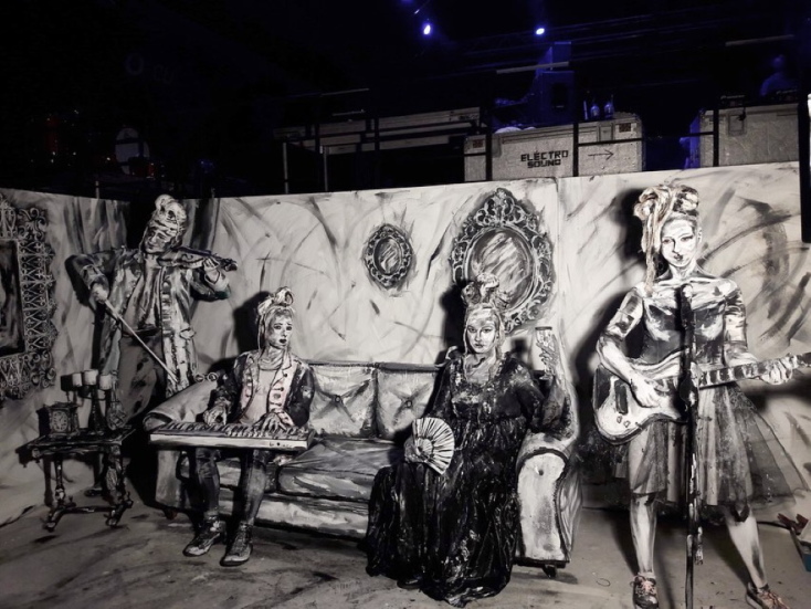 Κίκα Κουπαράνη (make-up), Odu Karkas (mural artist), Naya Lin (make-up / body paint), Ελεάνα Δημοπούλου (make-up / digital art), Έφη Τσιμπή (body paint), Emily Purple (make-up)