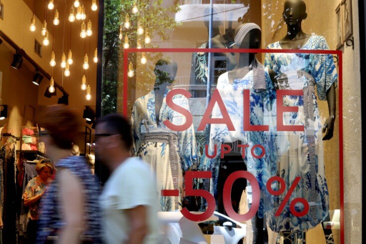 Ξεκίνησαν οι θερινές εκπτώσεις