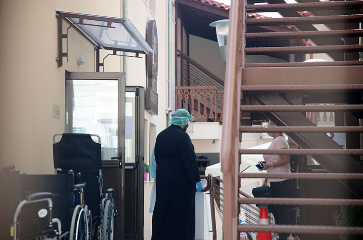 22 κρούσματα κορωνοϊού σε γηροκομείο στη Θεσσαλονίκη