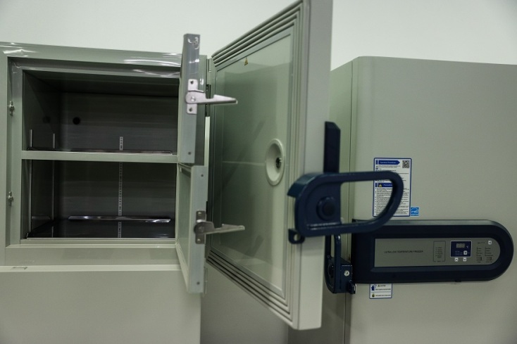 Τα ψυγεία για τη φύλαξη των εμβολίων κατά του κορωνοϊού