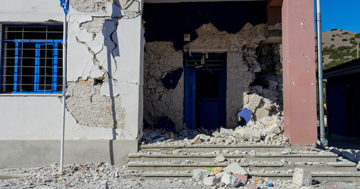 ΙΣΧΥΡΟΣ ΣΕΙΣΜΟΣ 6,3 ΡΙΧΤΕΡ ΣΤΗΝ ΕΛΑΣΣΟΝΑ // ΔΑΜΑΣΙ ΣΧΟΛΕΙΟ