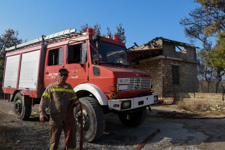 Φωτιά στη Ζήρια: Οι πρώτες εικόνες από τα καμμένα
