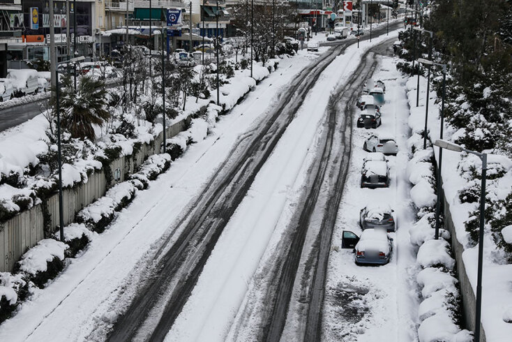 Προβλήματα στη Μεσογείων από τα χιόνια που έφερε η κακοκαιρία «Ελπίδα»