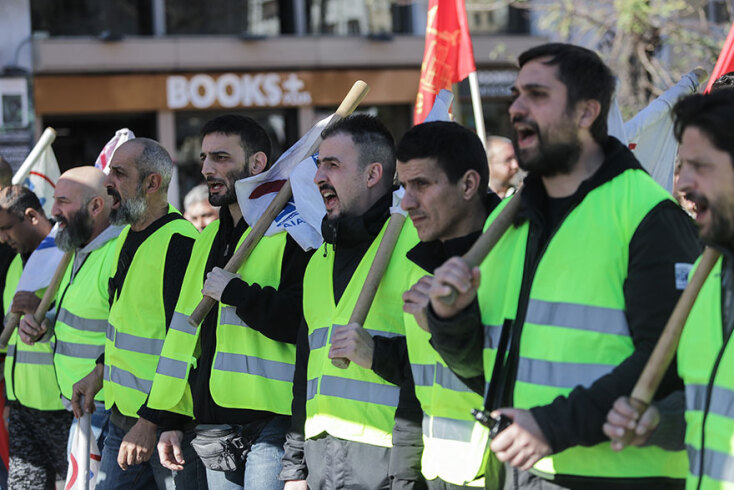 Το ΠΑΜΕ καταγγέλλει το νέο ασφαλιστικό - Πορεία στο κέντρο της Αθήνας