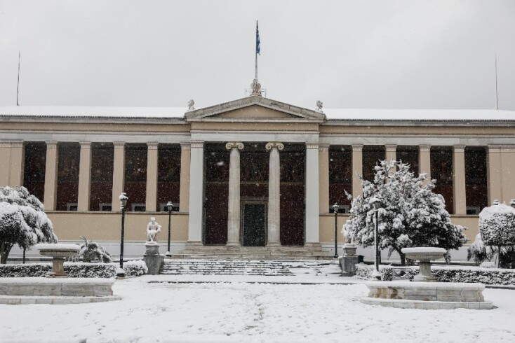 Στα «άσπρα» όλη η περιοχή του Συντάγματος 