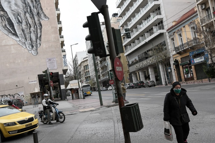 Ελάχιστα αυτοκίνητα στους δρόμους του κέντρου