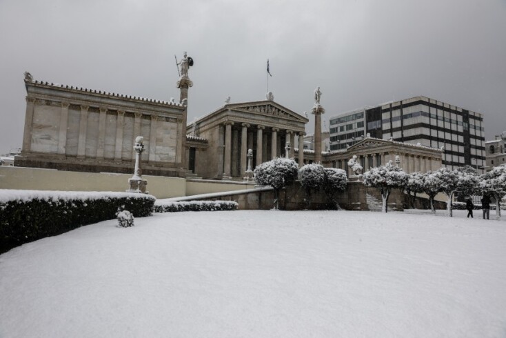 Στα «άσπρα» όλη η περιοχή του Συντάγματος 