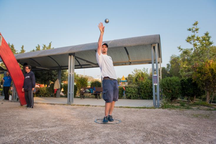 © Θανάσης Καρατζάς 