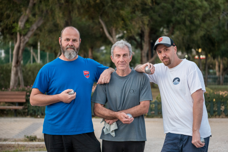 © Θανάσης Καρατζάς 