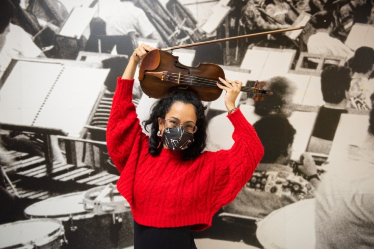 Βιολονίστρια της ΕΡΤ