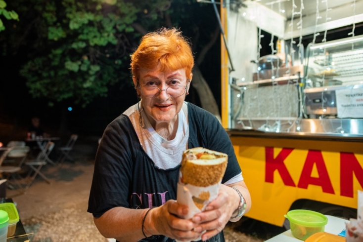 καλτ καντίνα