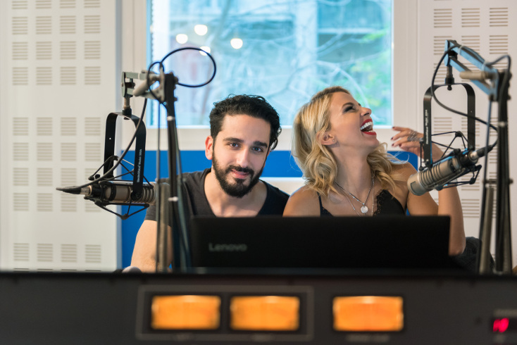 Τζένη Μελιτά- Διονύσης Ατζαράκης. Athens Voice Radio.