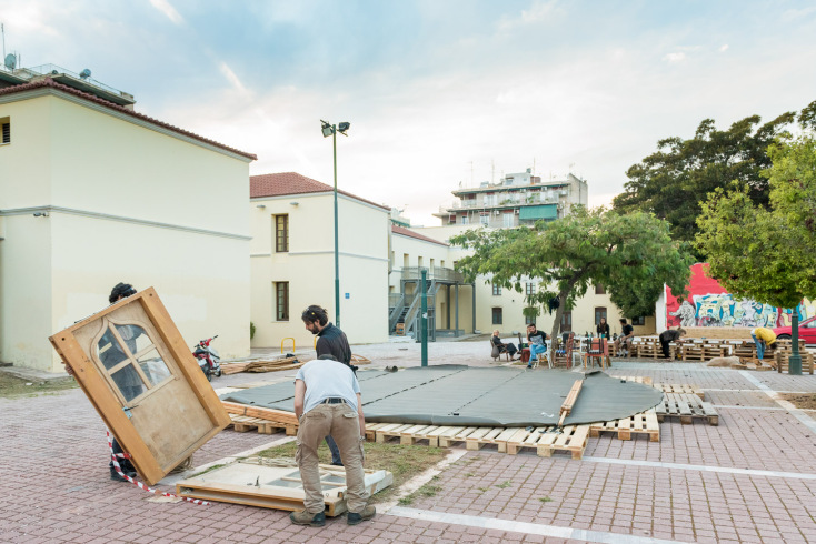 © Θανάσης Καρατζάς