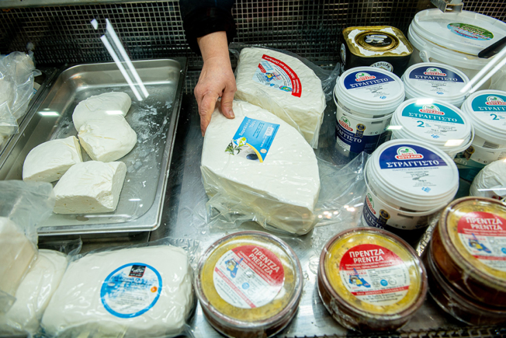 Λαϊκή αγορά Καλλιθέας - Γαλακτοκομικά Παραμυθίας