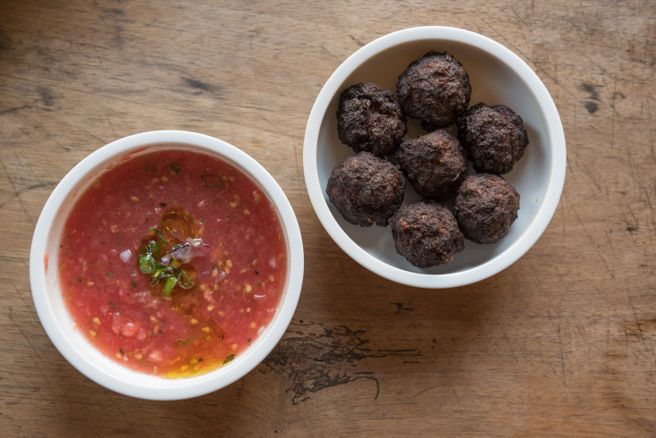 © Θανάσης Καρατζάς 