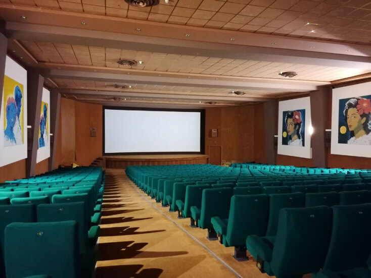 Η αίθουσα του ΑΠΟΛΛΩΝΑ