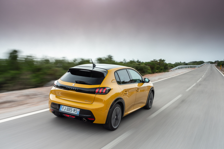 To Peugeot 208 αυτοκίνητο της χρονιάς 2020