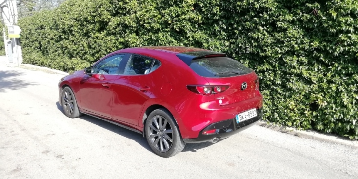 Οδηγούμε το Mazda 3 1.8 116HP Diesel